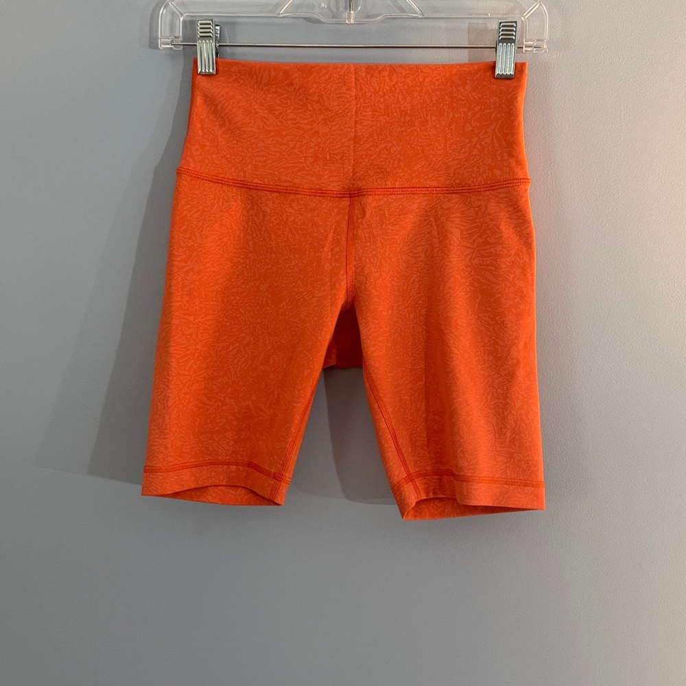 lululemon athletica Women's Orange High-Rise Bike Shorts SZ 6